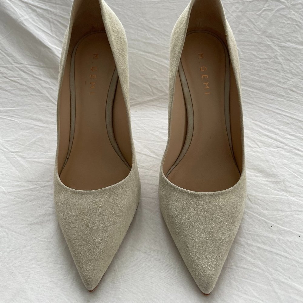 M. Gemi Esatto 90MM Stiletto in Sand Suede, Size 38.5